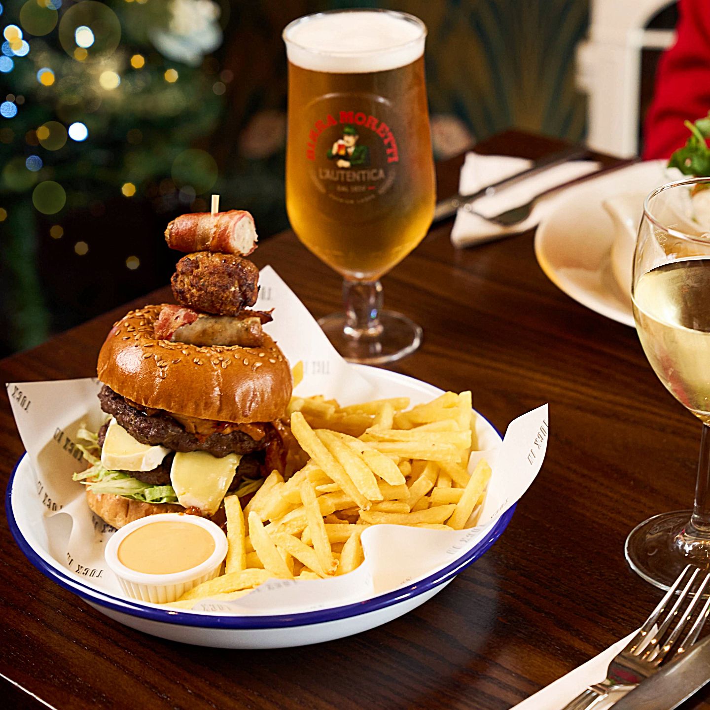 Festive Lunch & Dinner at The Star Inn Dinas Powys Vale of Glamorgan in Dinas Powys